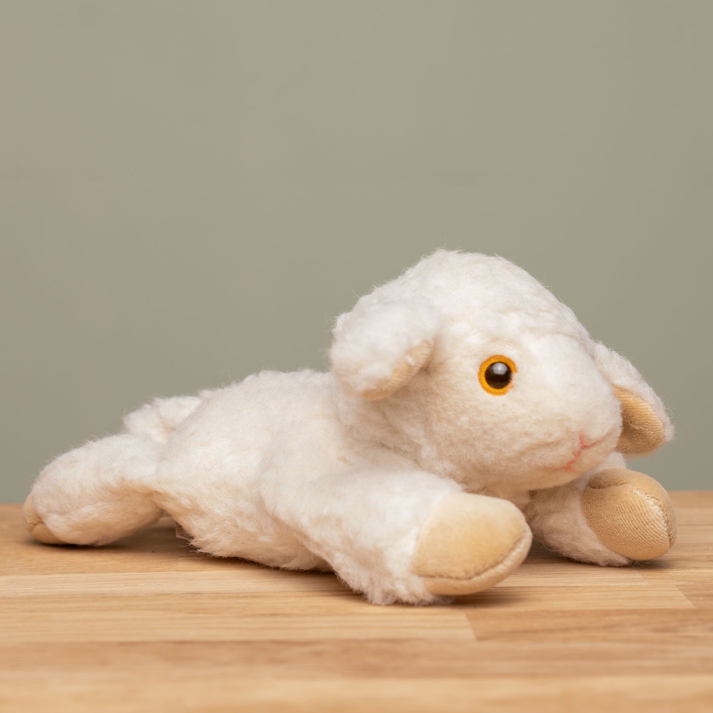 Kuscheltier mit Kirschkern Lamm schenkefreude.ch