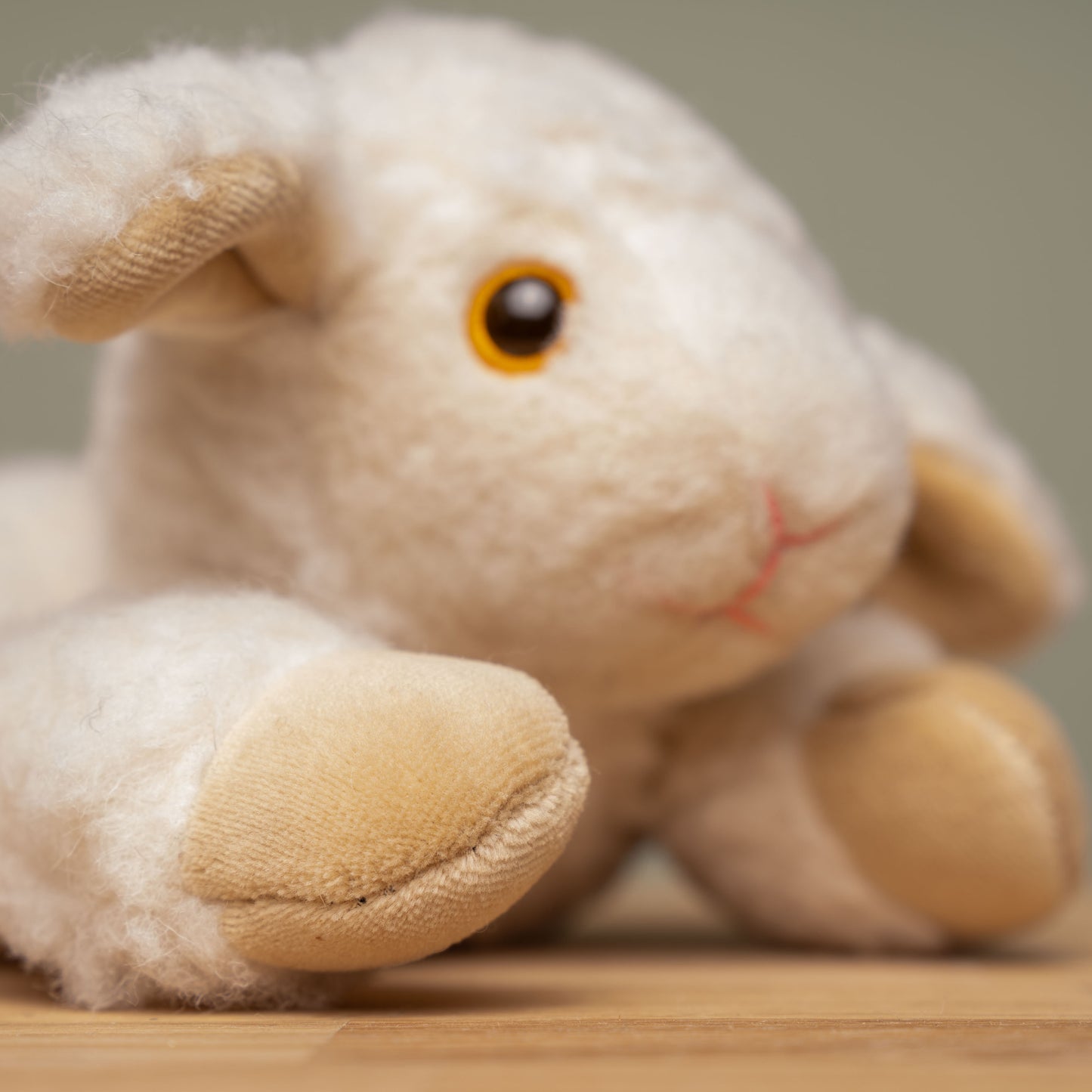 Kuscheltier mit Kirschkern Lamm schenkefreude.ch