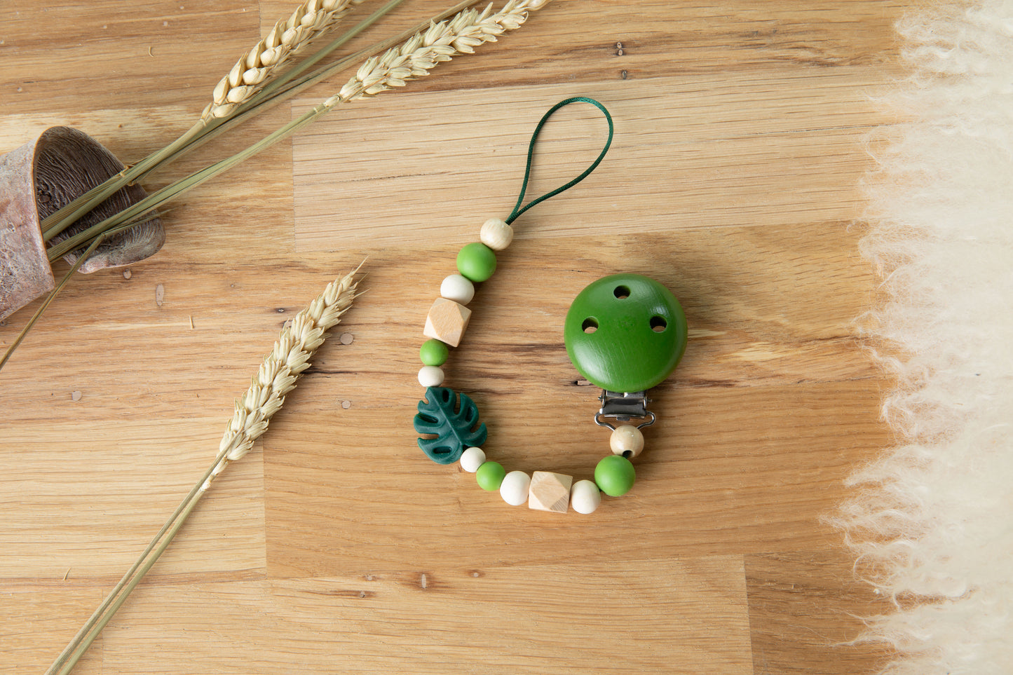 Nuggikette leaf green schenkefreude.ch
