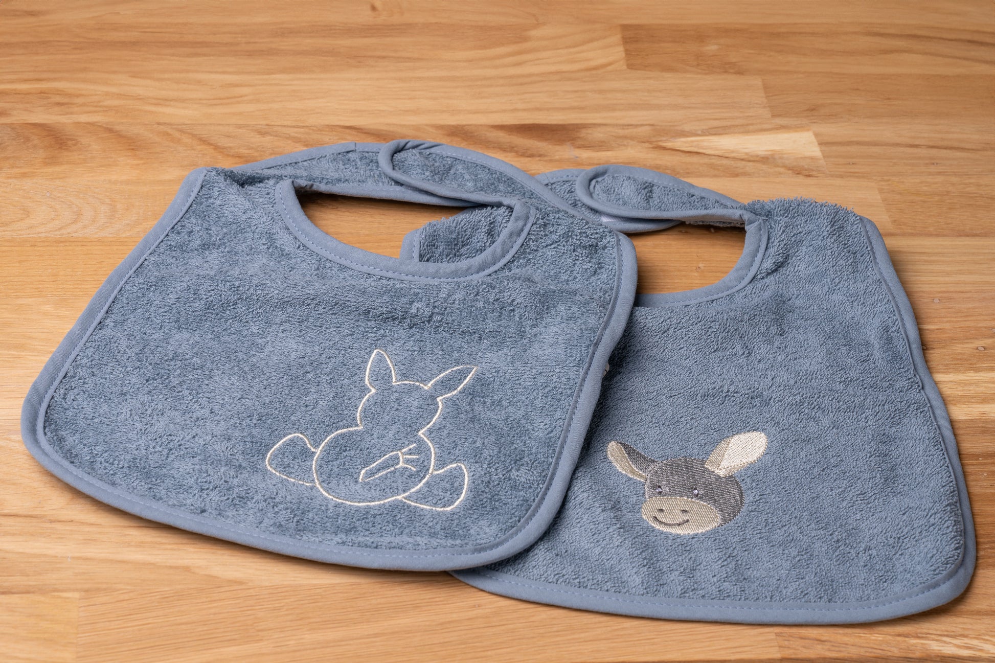 Baby Lätzchen mit Klettverschluss 2er Set Esel & Hase  schenkefreude.ch   